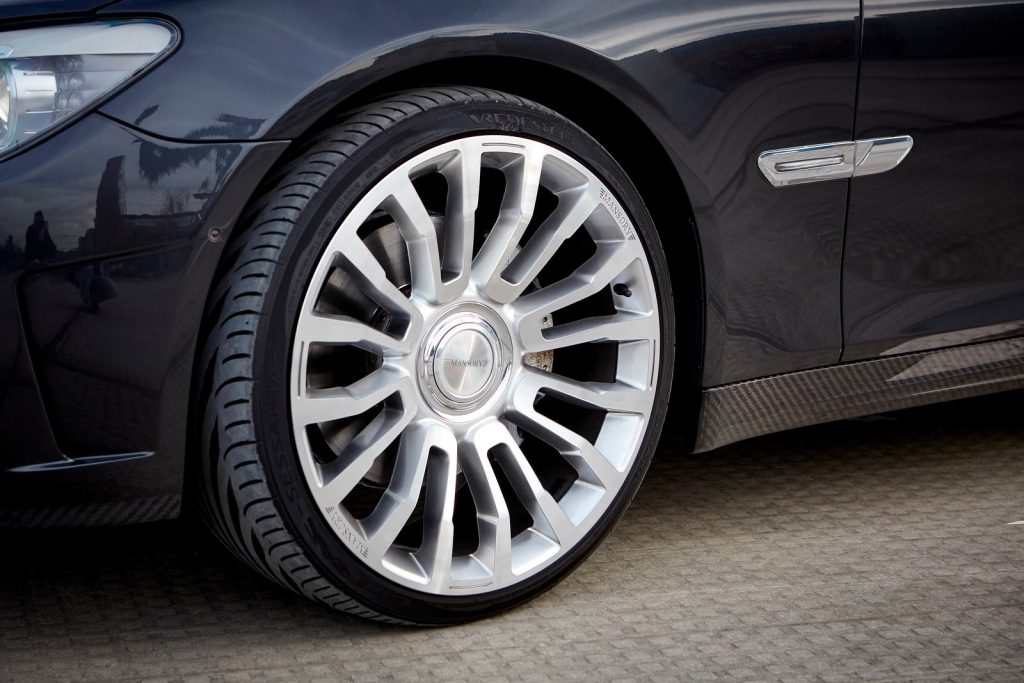 BMW 750i MANSORY, OEM Umbau bei FA-CARDESIGN in Rodgau - Ansicht 11