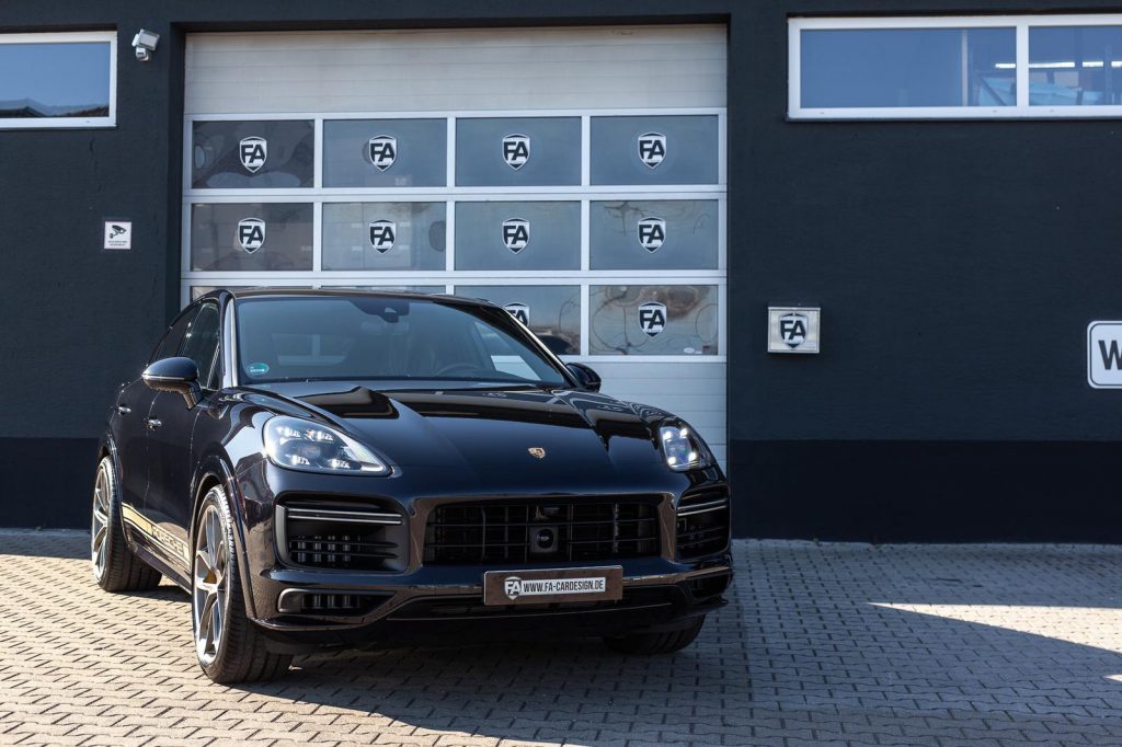 Porsche Cayenne Coupé Turbo (9Y), Fahrwerk bei FA-CARDESIGN in Rodgau - Ansicht 2