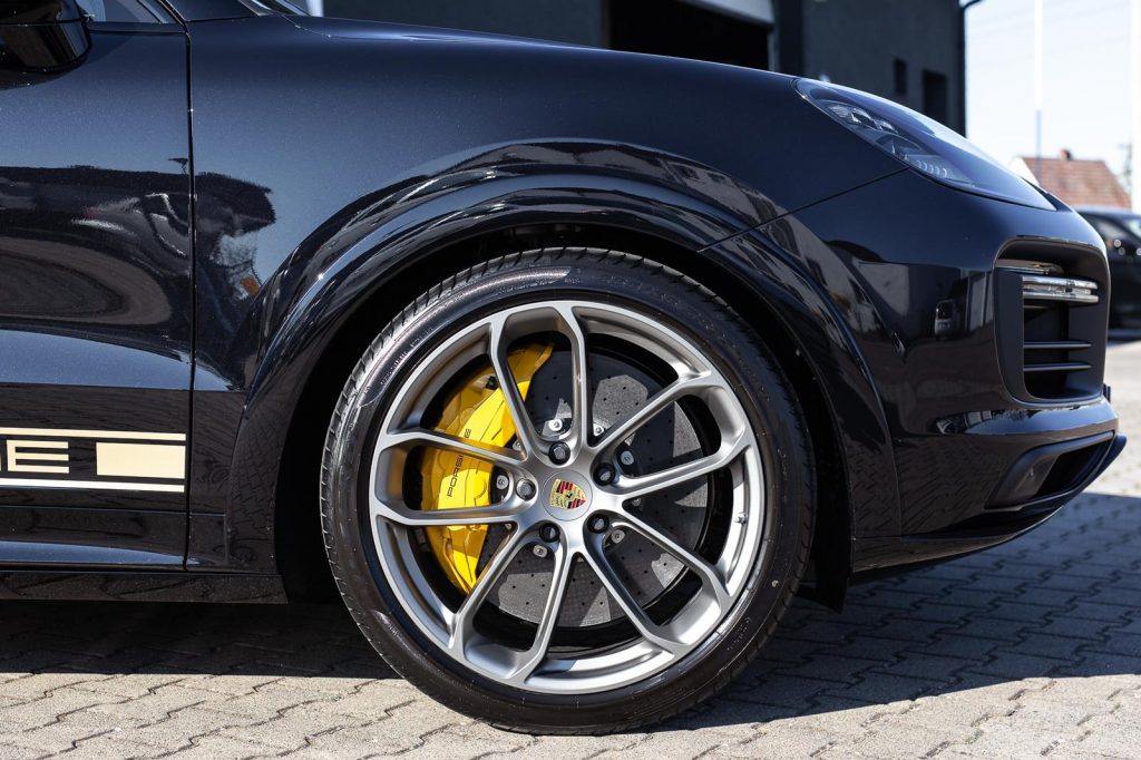 Porsche Cayenne Coupé Turbo (9Y), Fahrwerk bei FA-CARDESIGN in Rodgau - Ansicht 5