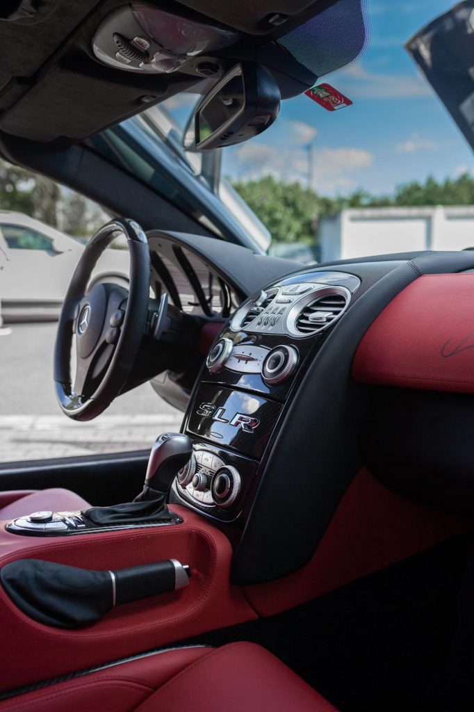 Mercedes-Benz SLR McLaren, Interieur bei FA-CARDESIGN in Rodgau - Ansicht 6