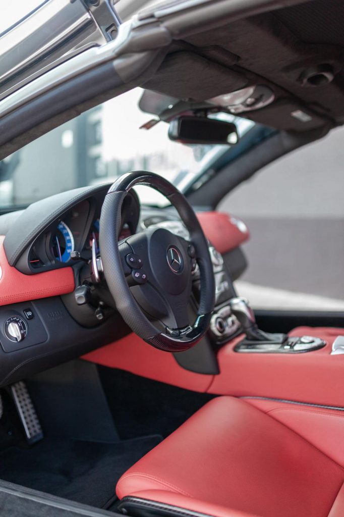 Mercedes-Benz SLR McLaren, Interieur bei FA-CARDESIGN in Rodgau - Ansicht 7