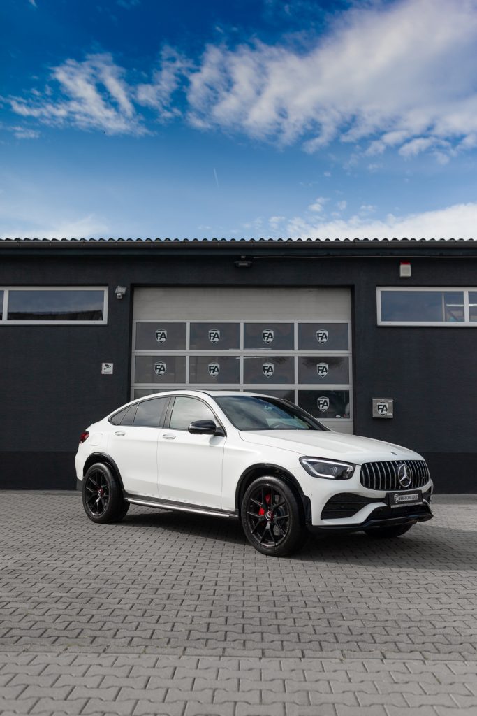 Mercedes Benz GLC 300 (X253), OEM Umbau bei FA-CARDESIGN in Rodgau - Ansicht 2