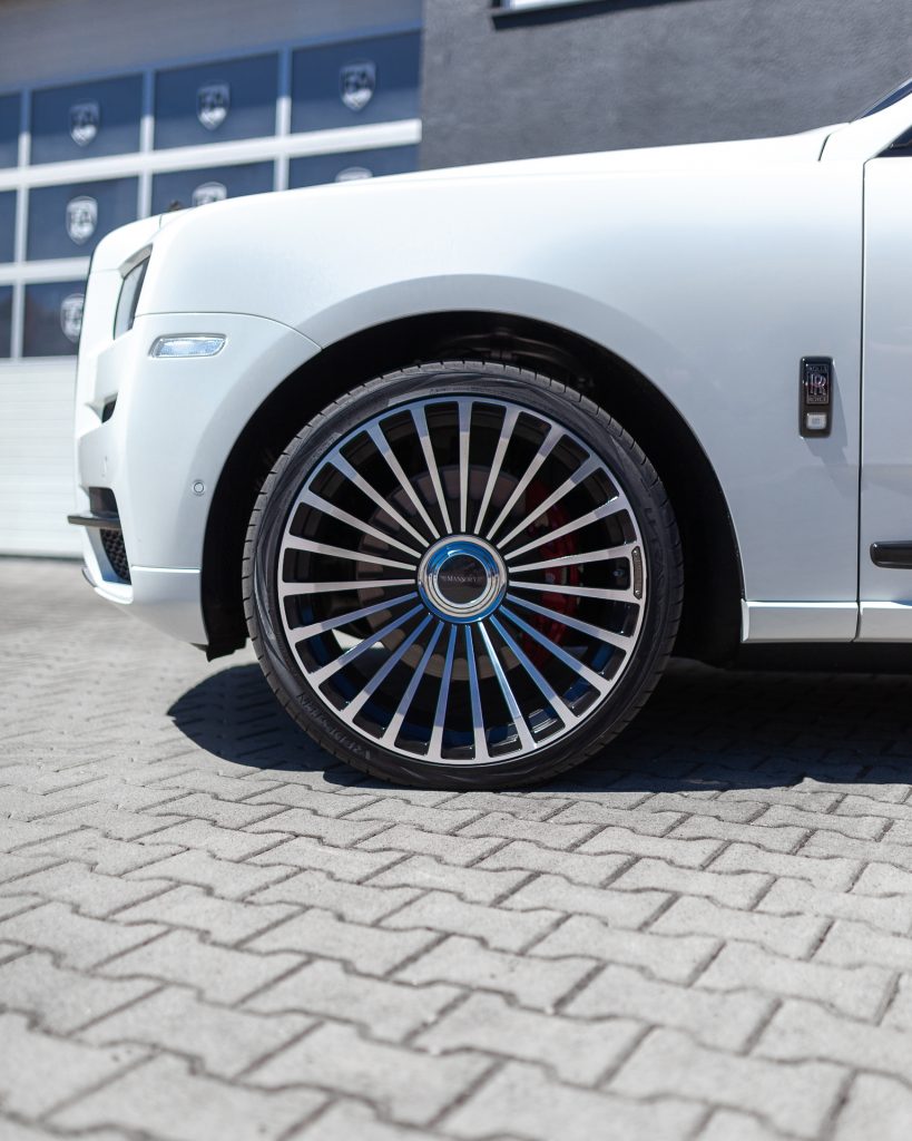 Rolls-Royce Cullinan Series I, Felgen bei FA-CARDESIGN in Rodgau - Ansicht 9
