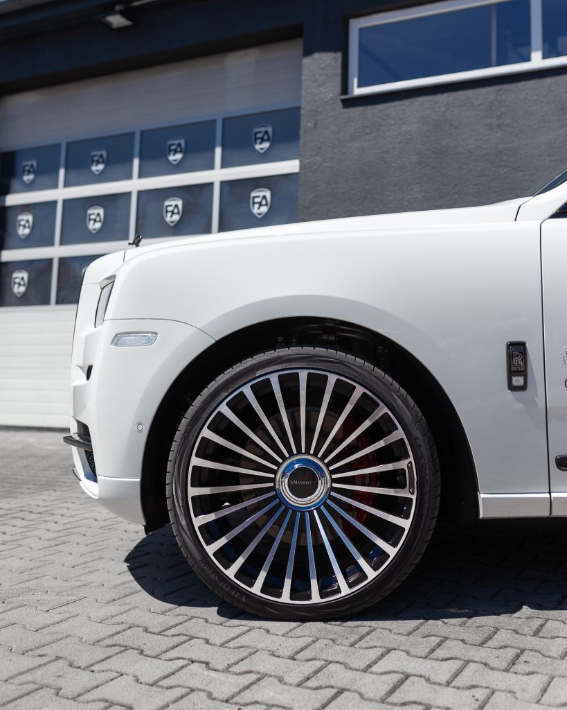 Rolls-Royce Cullinan Series I, Felgen bei FA-CARDESIGN in Rodgau - Ansicht 10