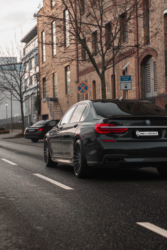 BMW 750Li G12, OEM Umbau bei FA-CARDESIGN in Rodgau - Ansicht 5