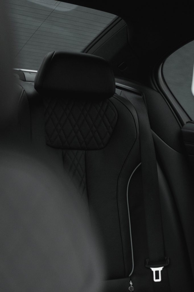 BMW 750Li G12, OEM Umbau bei FA-CARDESIGN in Rodgau - Ansicht 9