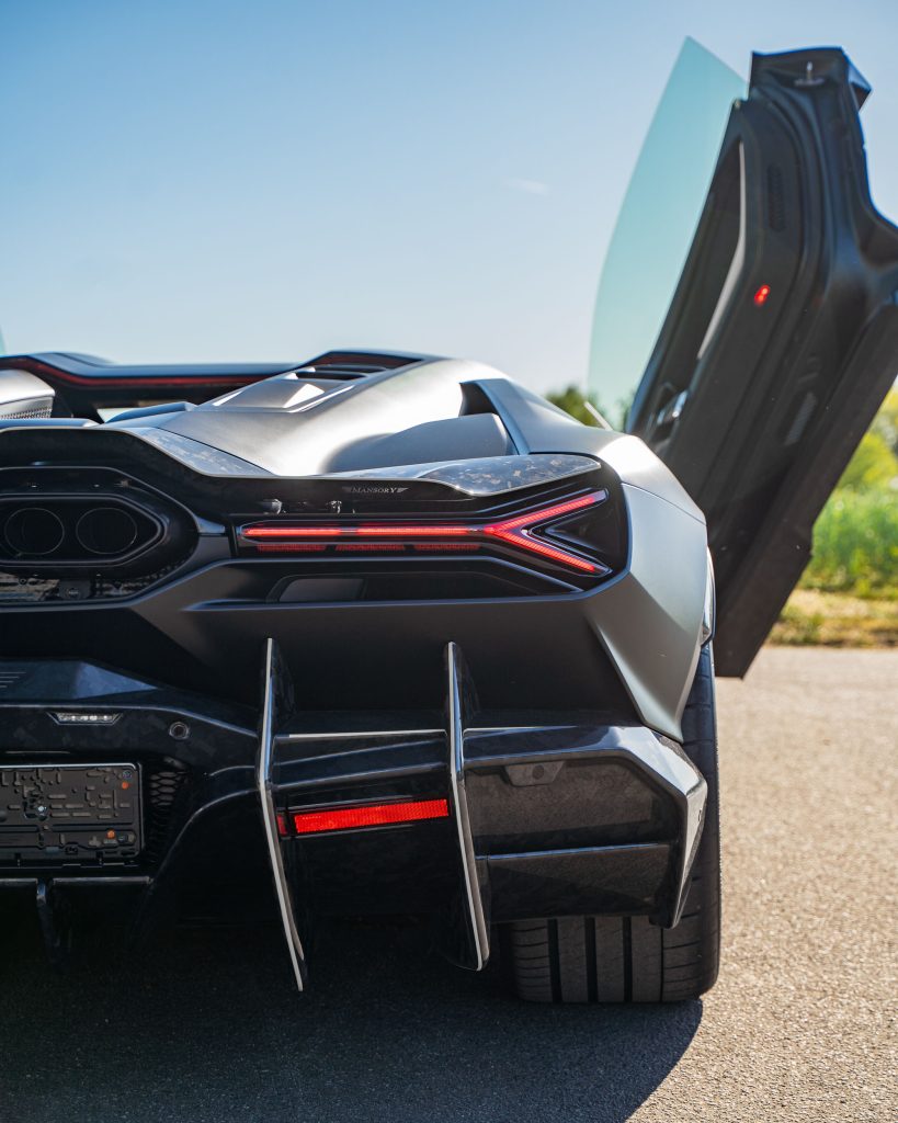 MANSORY Lamborghini Revuelto