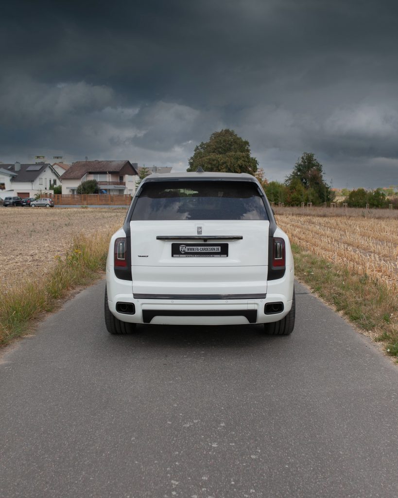 Rolls Royce Cullinan Series I