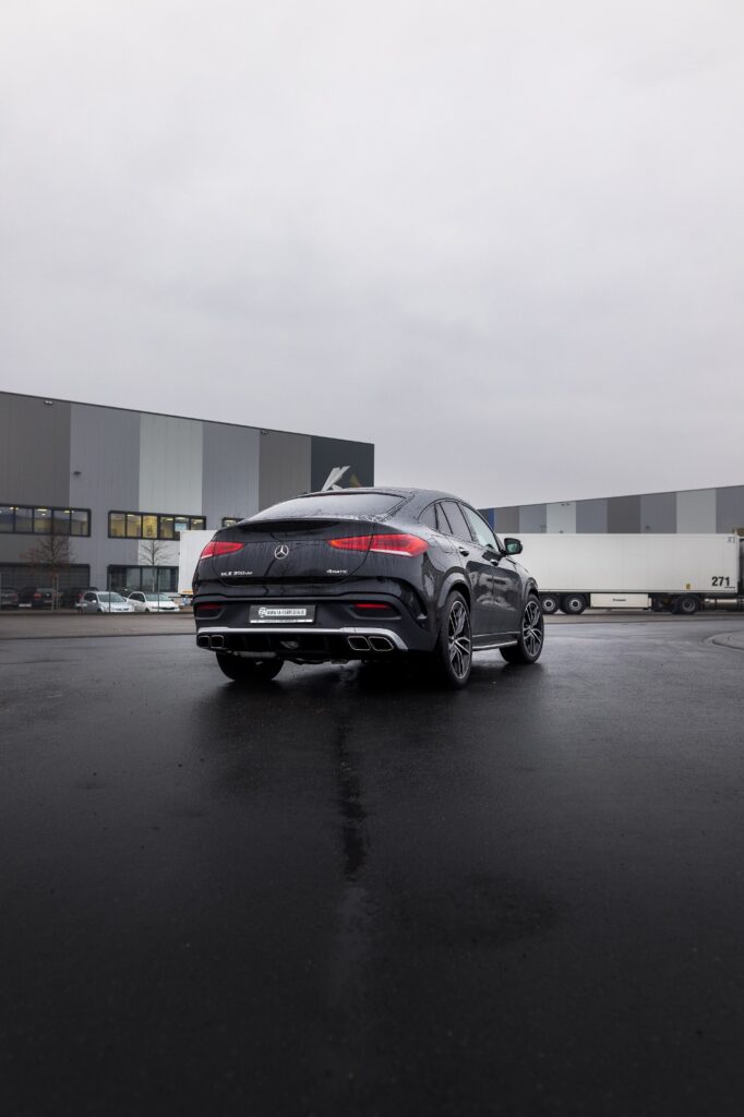 Mercedes-Benz GLE 300 d Coupé C167 in Schwarz im GLE 63 Look mit original AMG Felgen