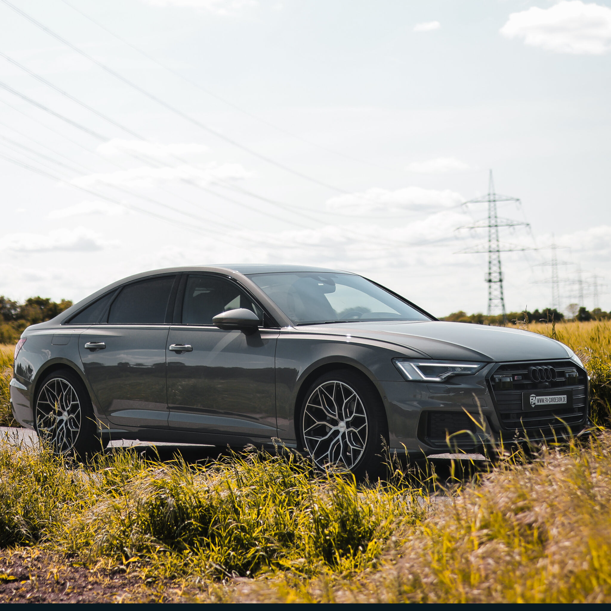 Audi A6 40 TFSI 4K in Daytonagrau im S6 Look mit Vossen HF-2 Felgen in Schwarz glanzgedreht