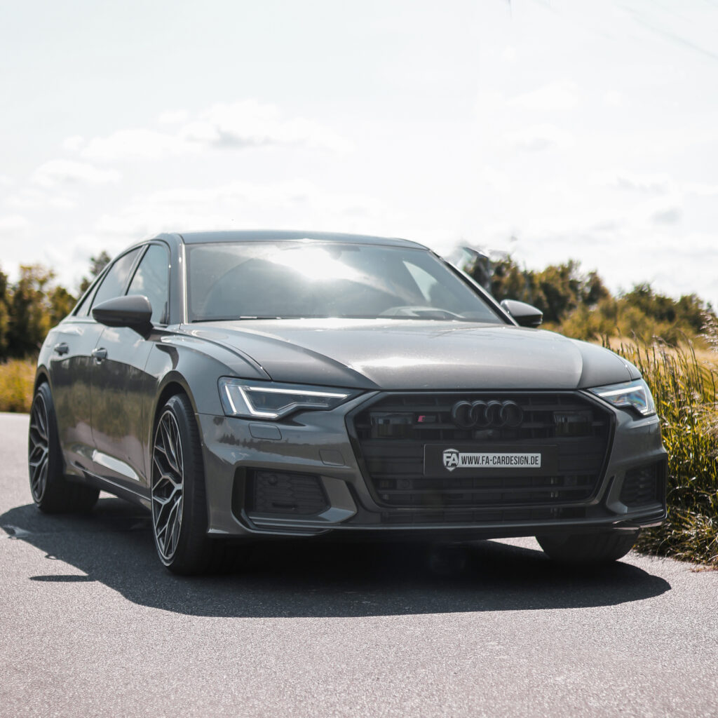 Audi A6 40 TFSI 4K in Daytonagrau im S6 Look mit Vossen HF-2 Felgen in Schwarz glanzgedreht