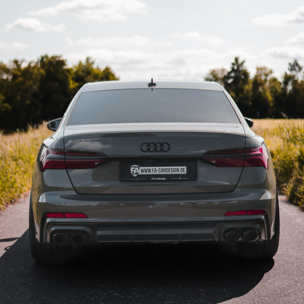 Audi A6 40 TFSI 4K in Daytonagrau im S6 Look mit Vossen HF-2 Felgen in Schwarz glanzgedreht
