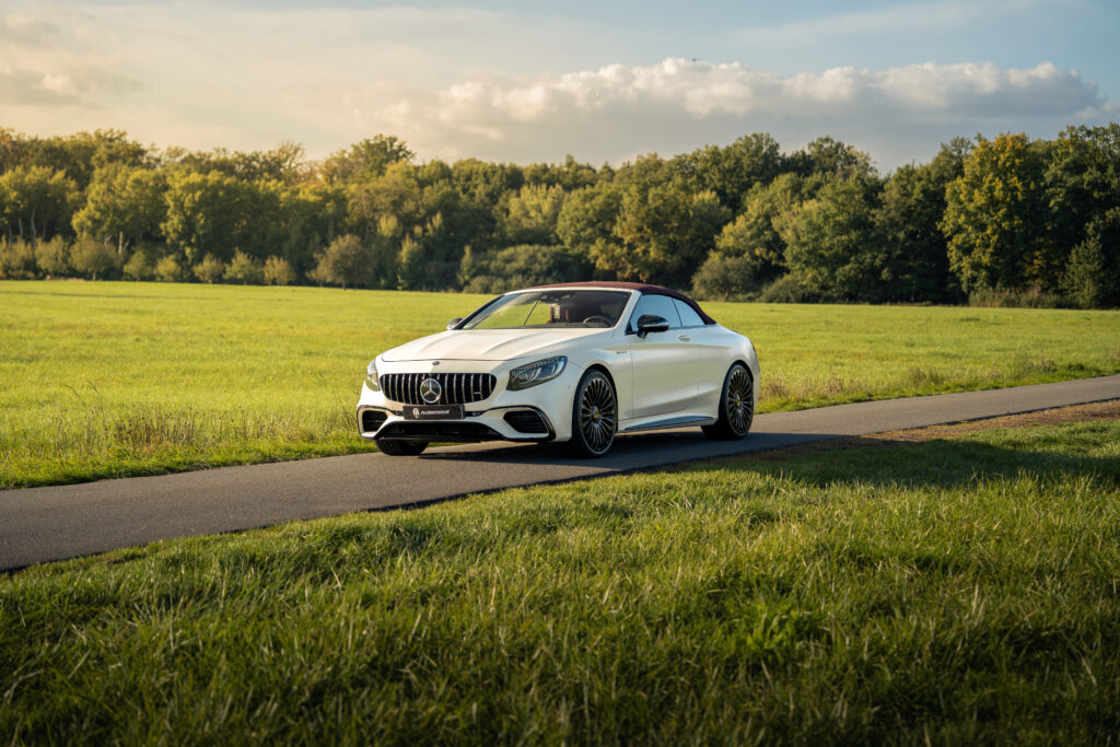 Mercedes-AMG S63 Cabriolet A217 in Weiß Matt mit MANSORY CS.11 Felgen in Gloss Black