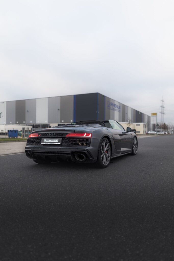 Audi R8 V10 Spyder 4S in Daytonagrau